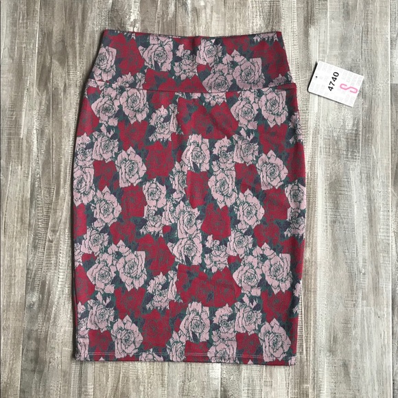 LuLaRoe Dresses & Skirts - Lularoe Cassie Skirt Rose Print Size Small